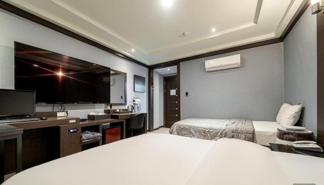Nowon Luxe Hotel